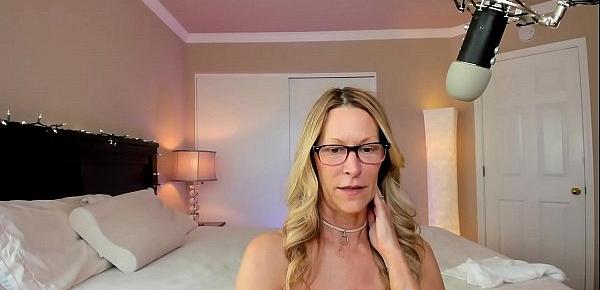  Private Sex Show with Camgirl Milf Jess Ryan